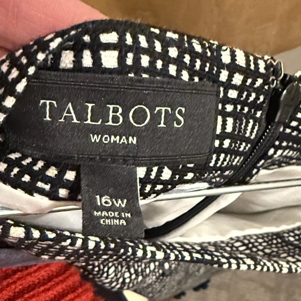 Talbots Black and Cream A-Line Skirt - Picture 3 of 4